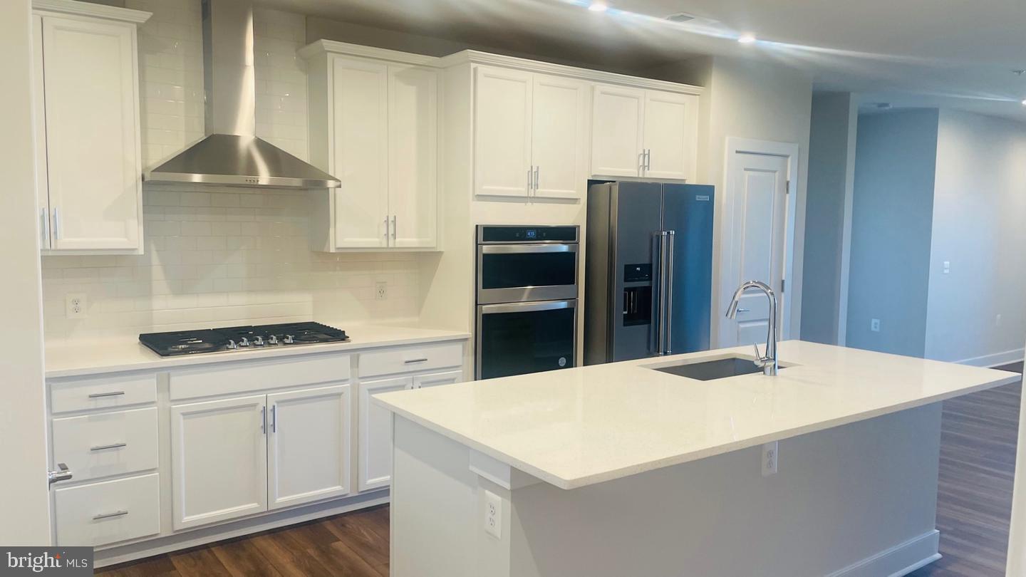 100 SAINT IVES PLACE 203