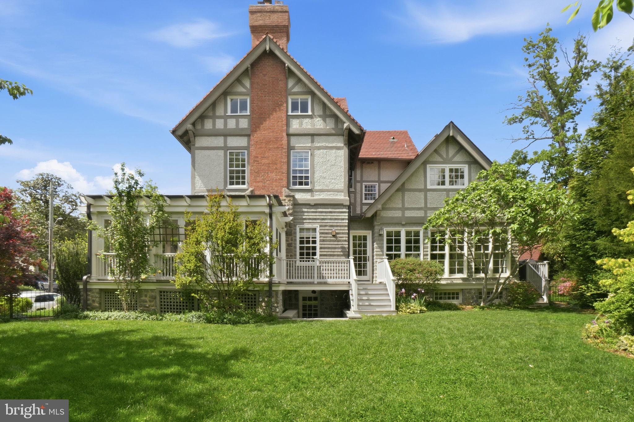 CLEVELAND PARK - Residential