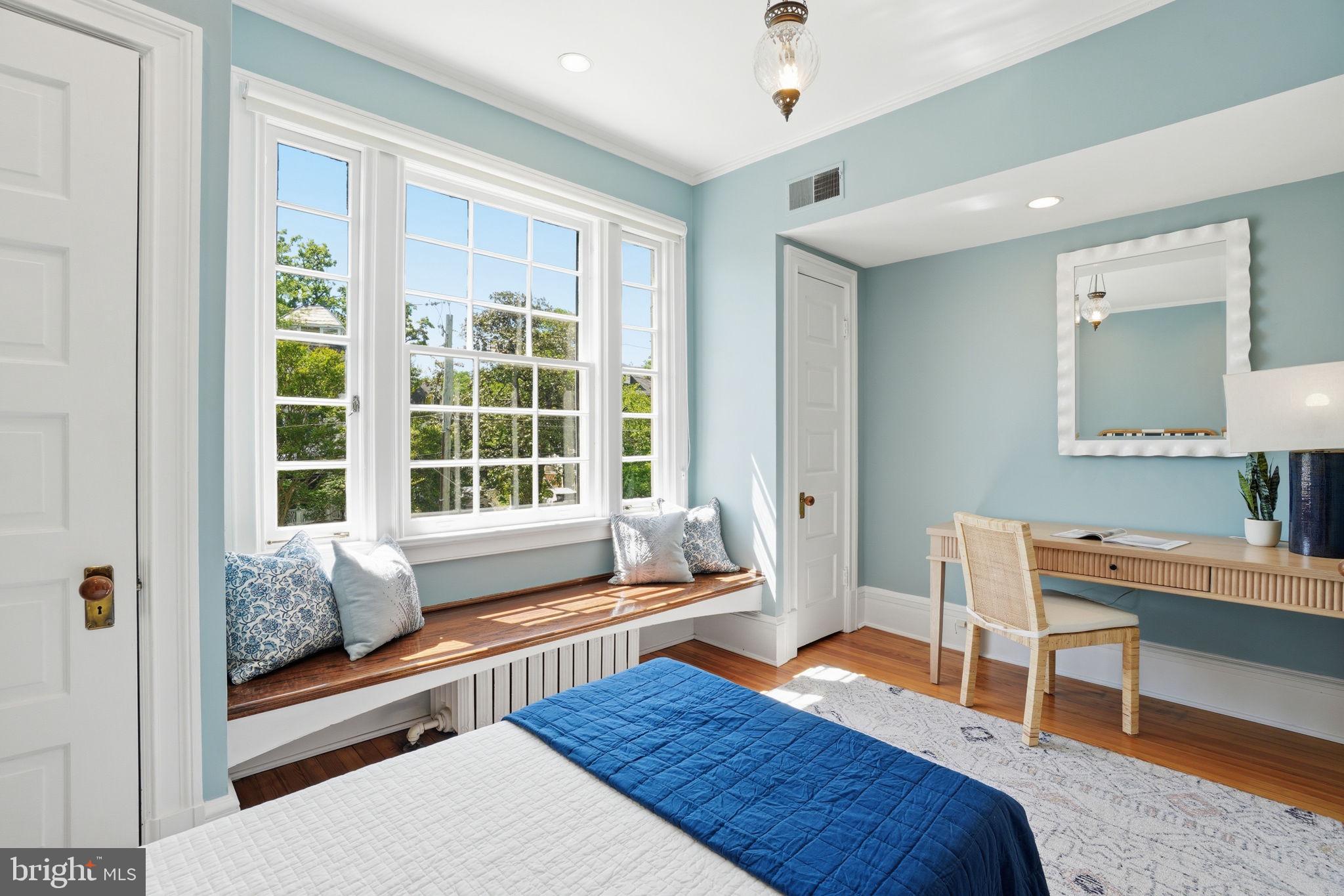 CLEVELAND PARK - Residential