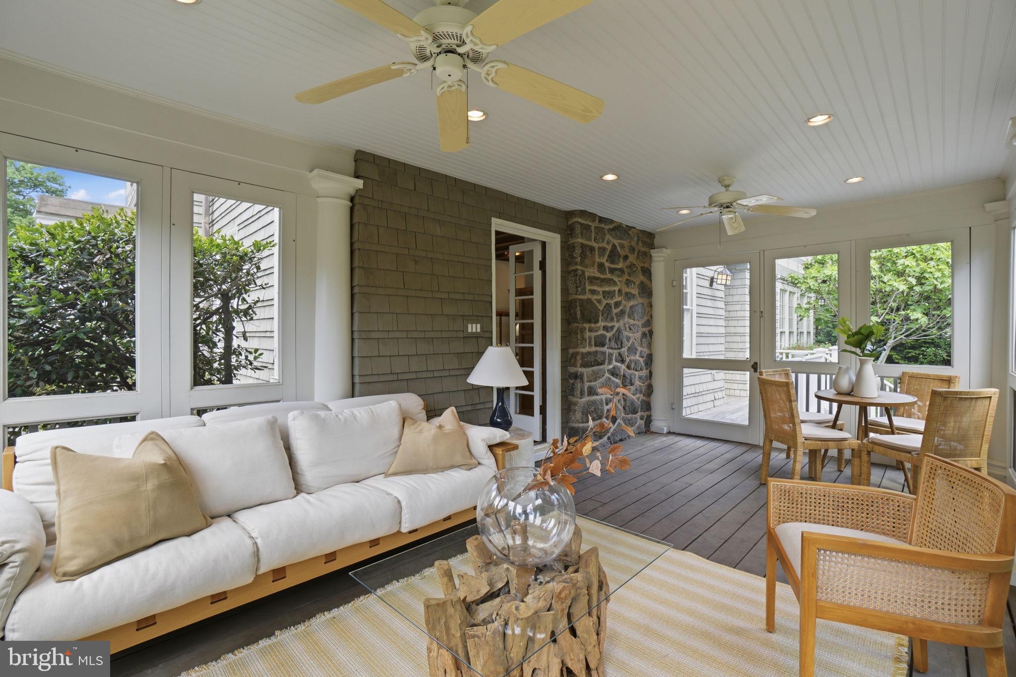 CLEVELAND PARK - Residential