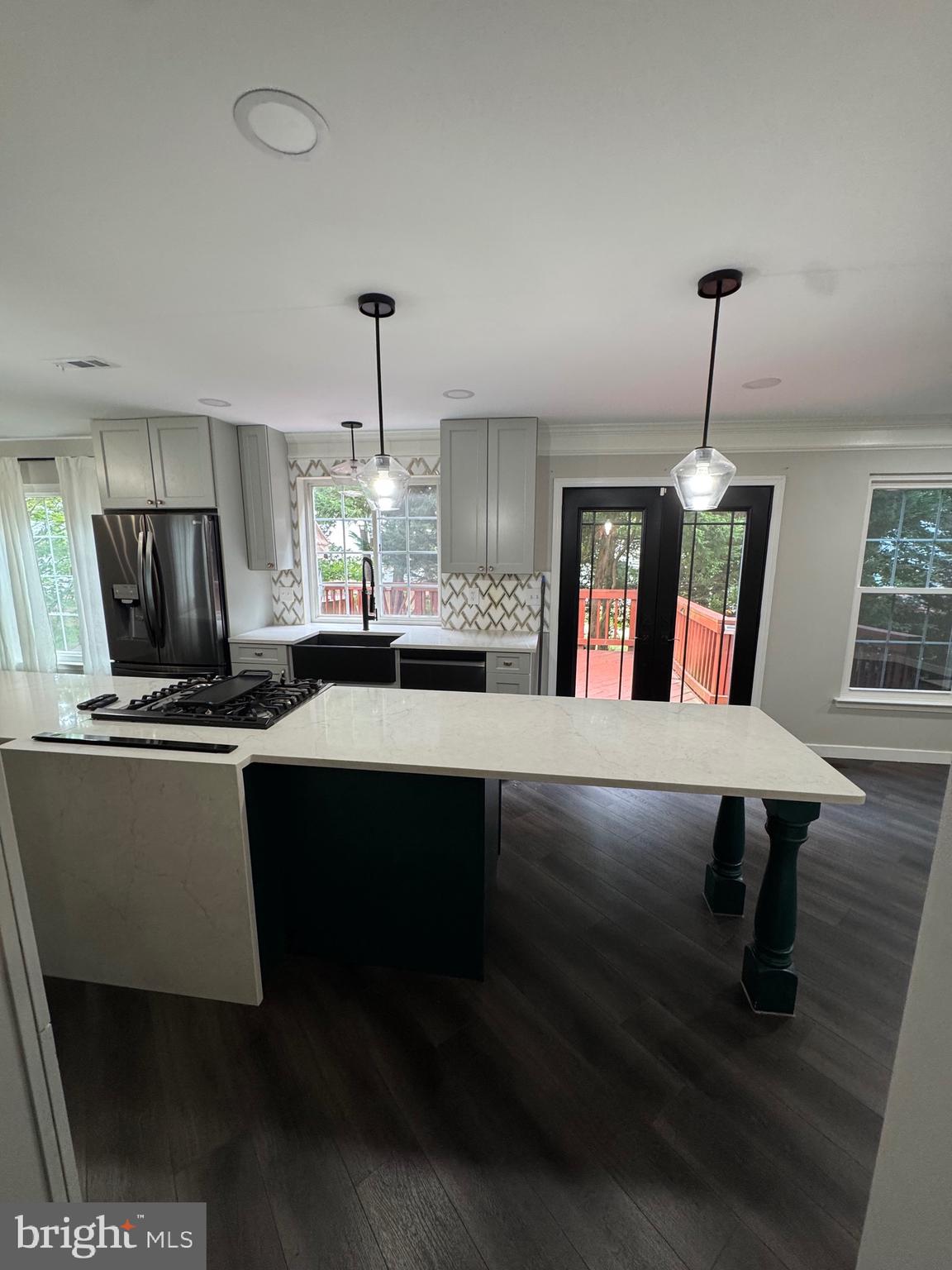 KINGSVIEW SUB - Residential Lease