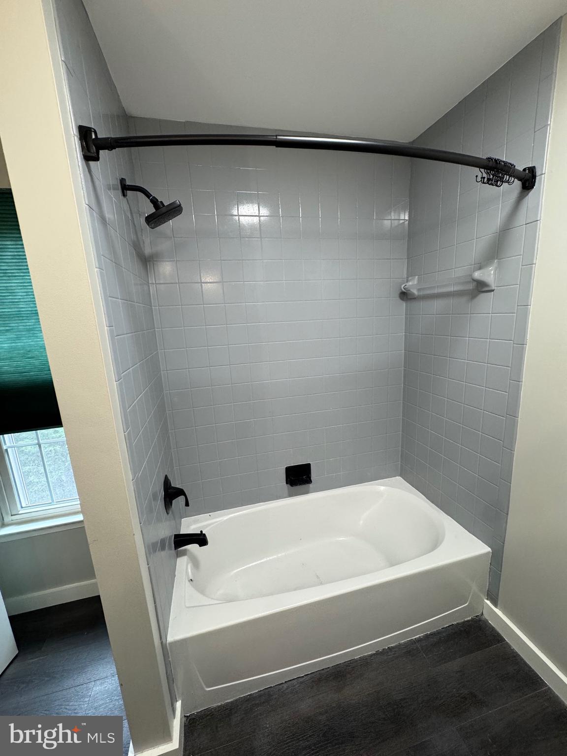 KINGSVIEW SUB - Residential Lease