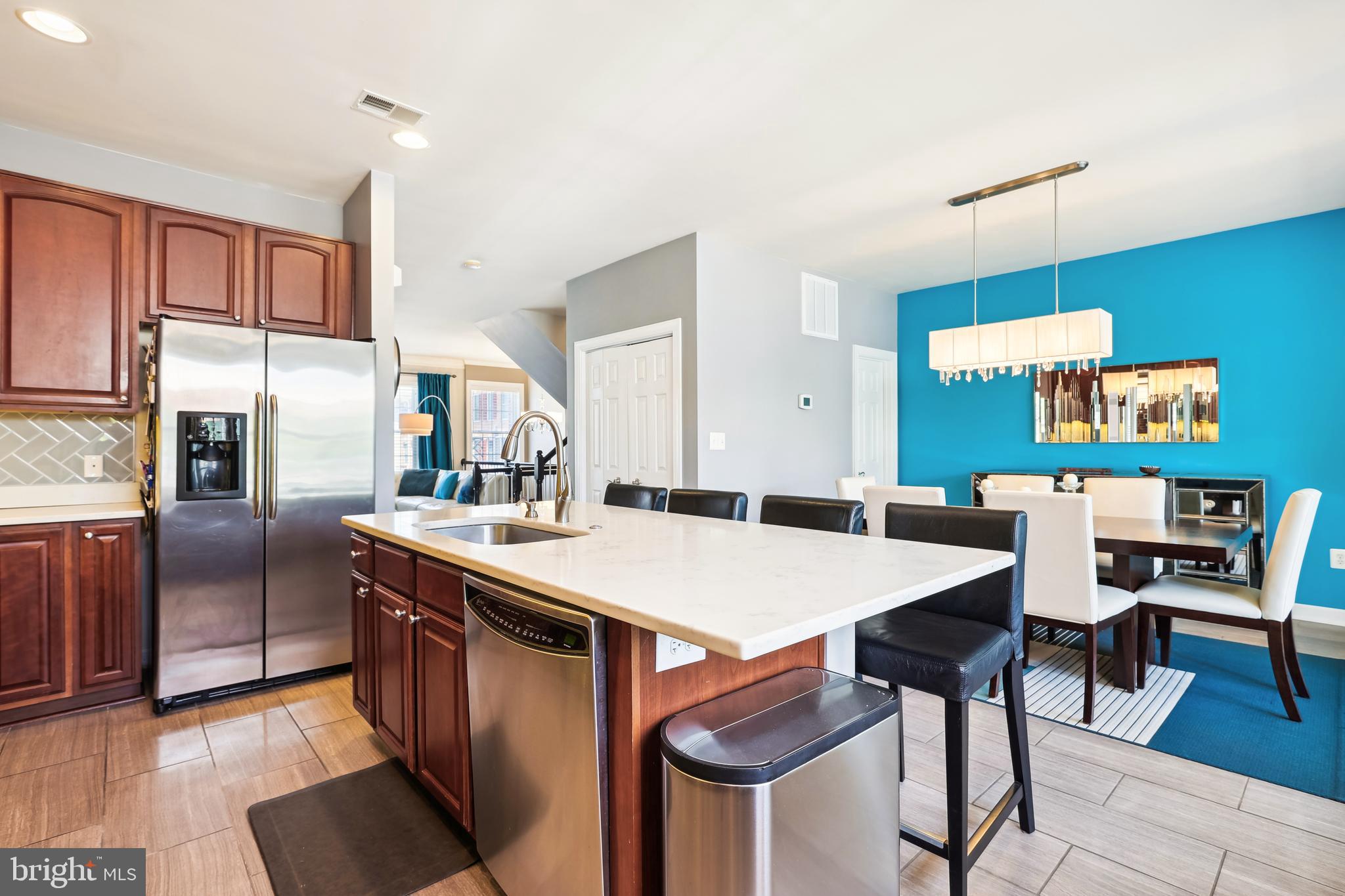 WILLOW OAKS AT FAIR LAKES - Residential