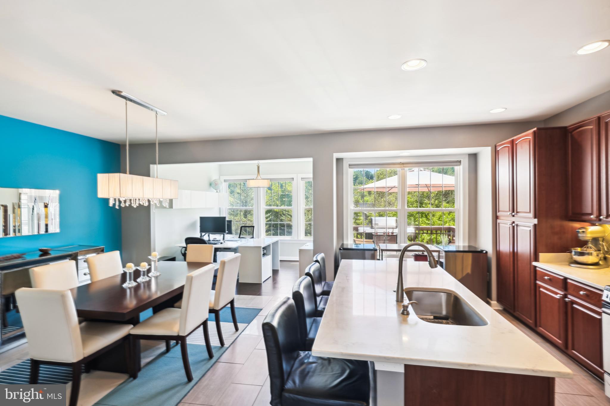 WILLOW OAKS AT FAIR LAKES - Residential