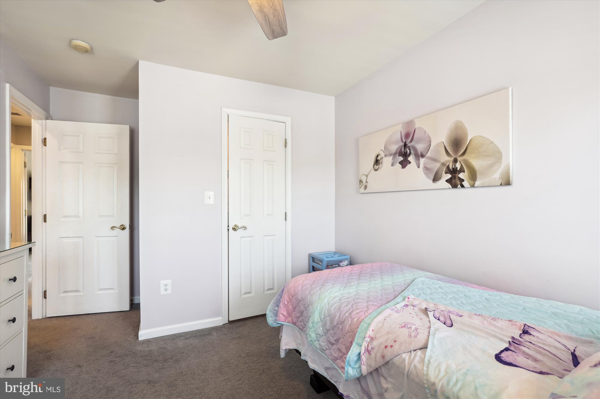 WILLOW OAKS AT FAIR LAKES - Residential