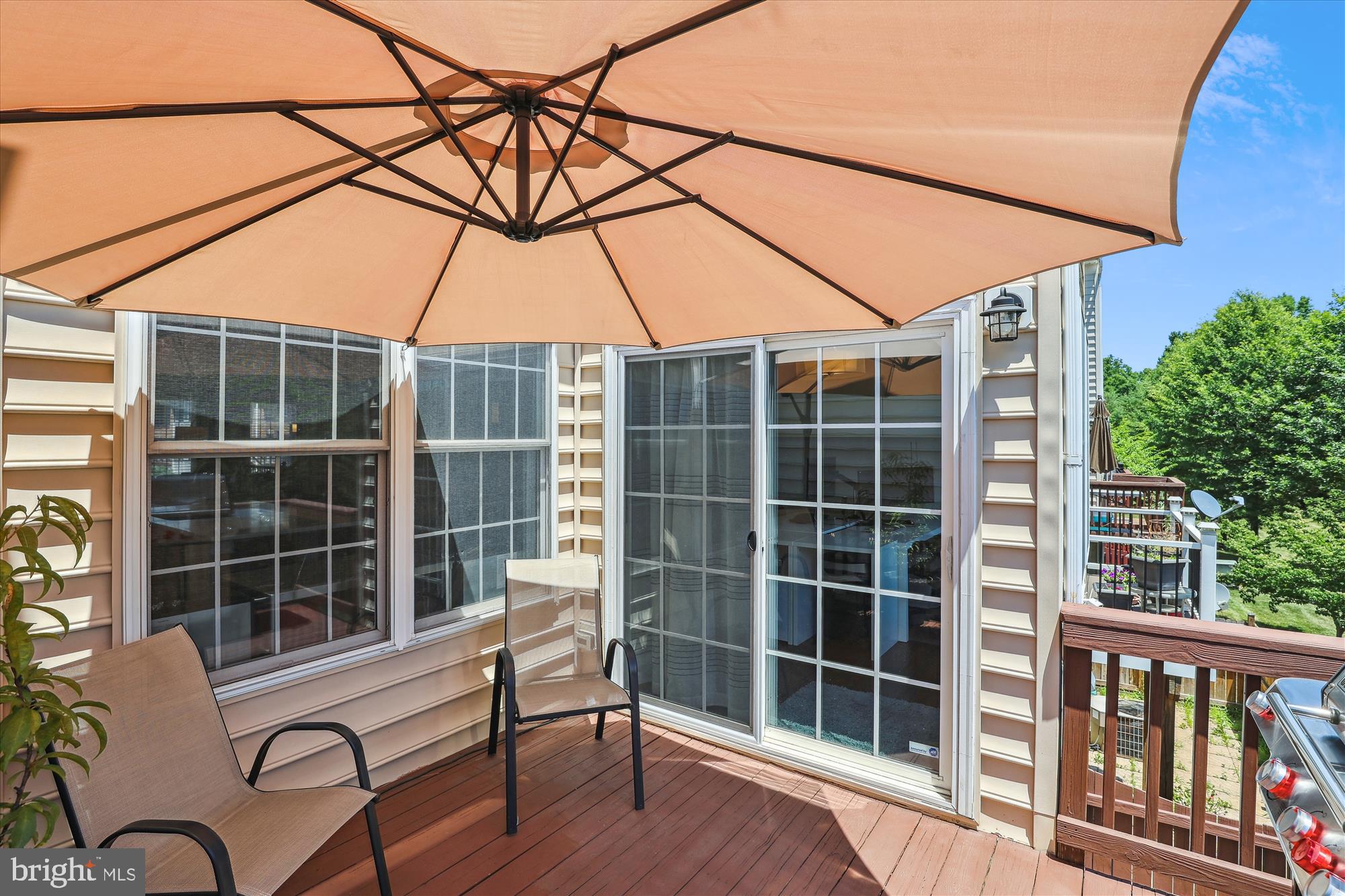 WILLOW OAKS AT FAIR LAKES - Residential