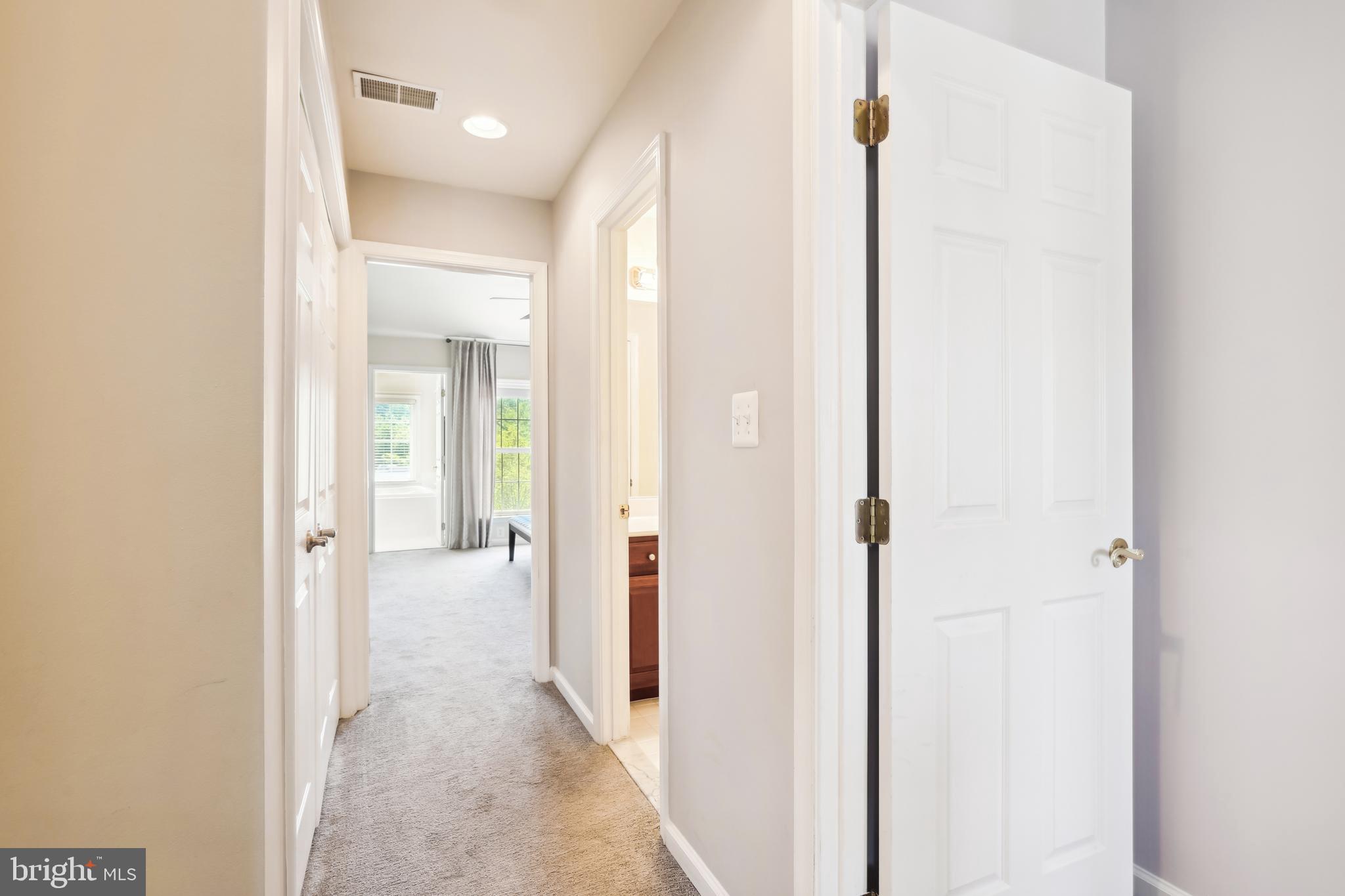 WILLOW OAKS AT FAIR LAKES - Residential