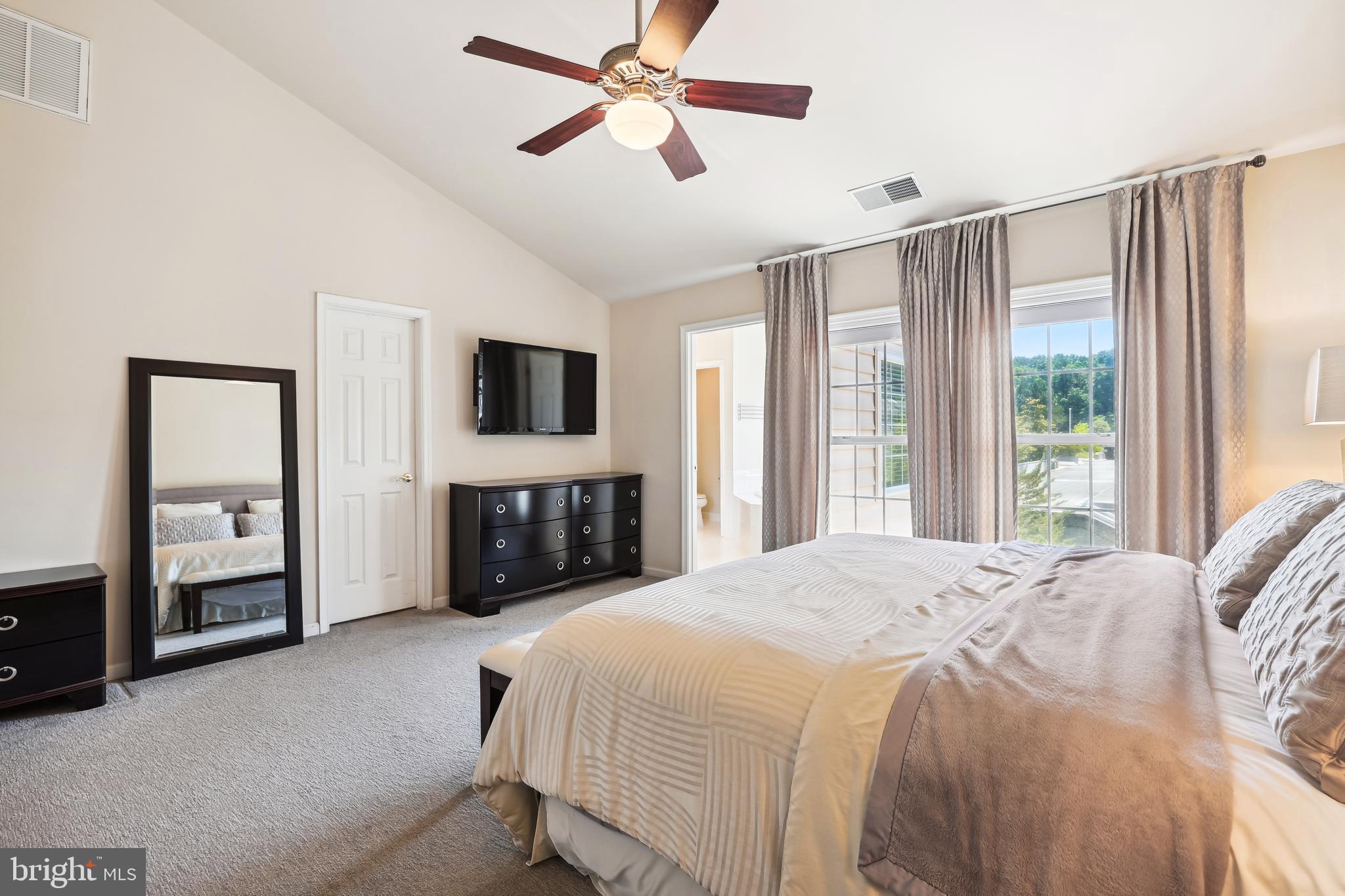 WILLOW OAKS AT FAIR LAKES - Residential