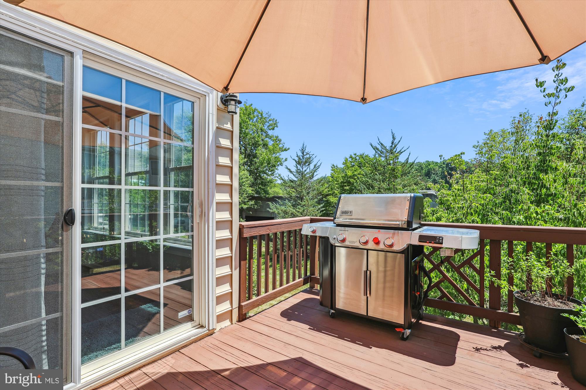 WILLOW OAKS AT FAIR LAKES - Residential