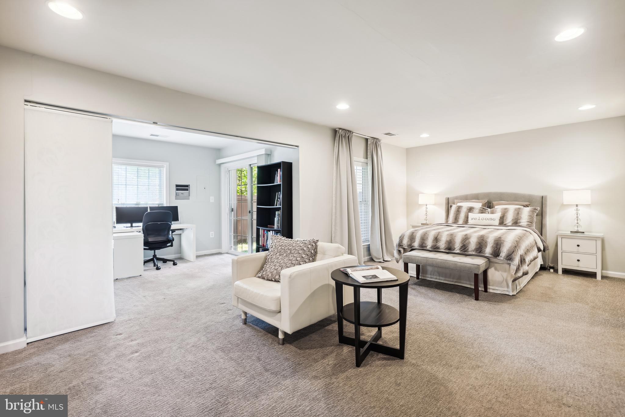 WILLOW OAKS AT FAIR LAKES - Residential