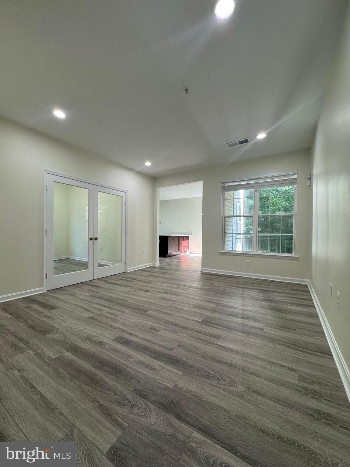 15607 EVERGLADE LANE B203