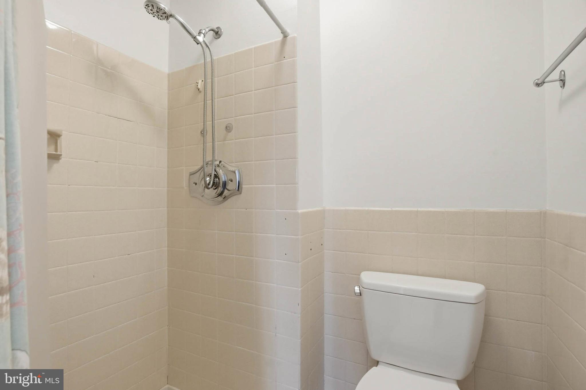 ROSSMOOR MUTUAL #14 - Residential