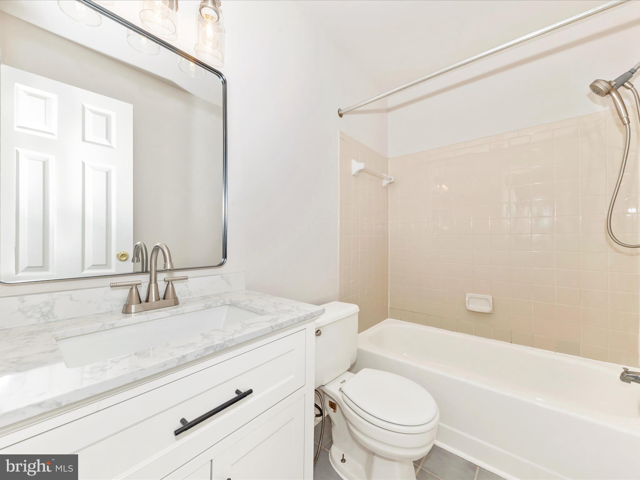 WATERS HOUSE - Residential