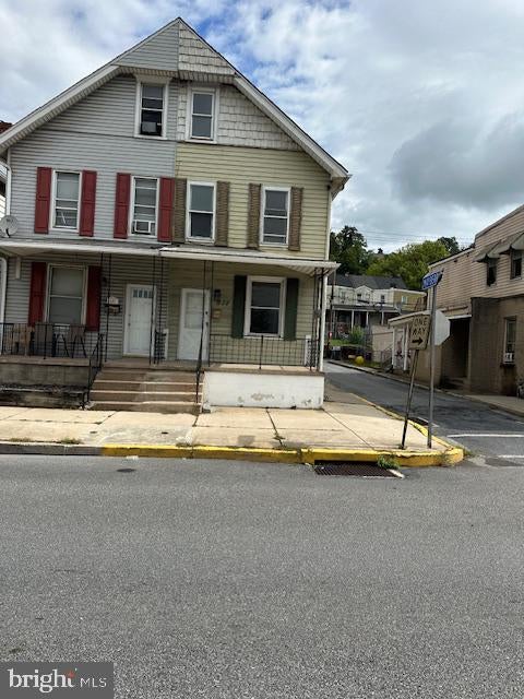 Townhouse For Sale - 539 S Front Street<br/> STEELTON, PA 17113