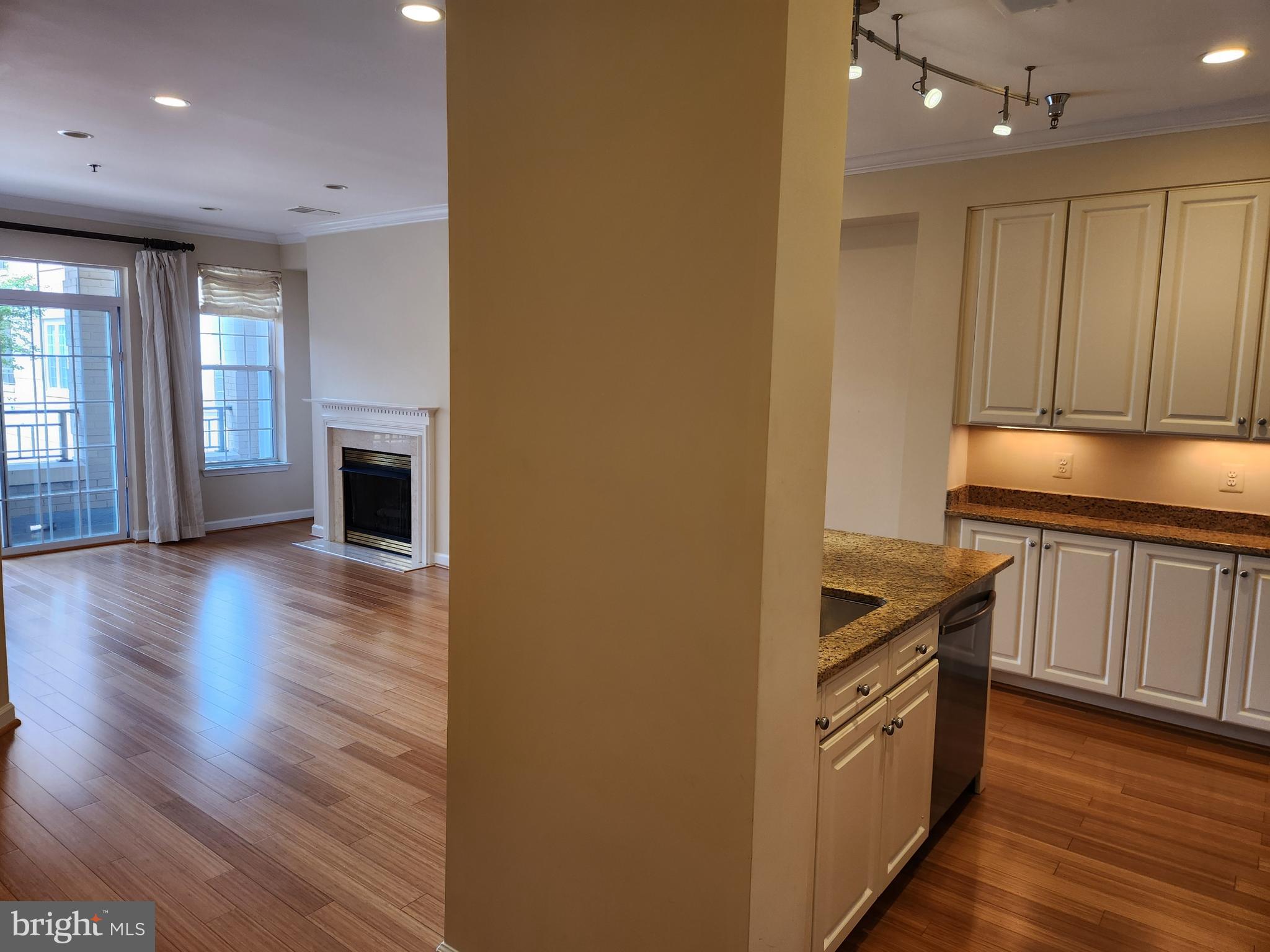 PROVIDENCE SQUARE - Residential