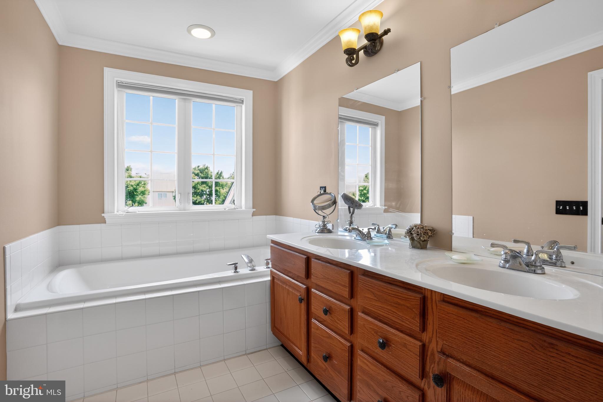 DOYLESTOWN STATION - Residential
