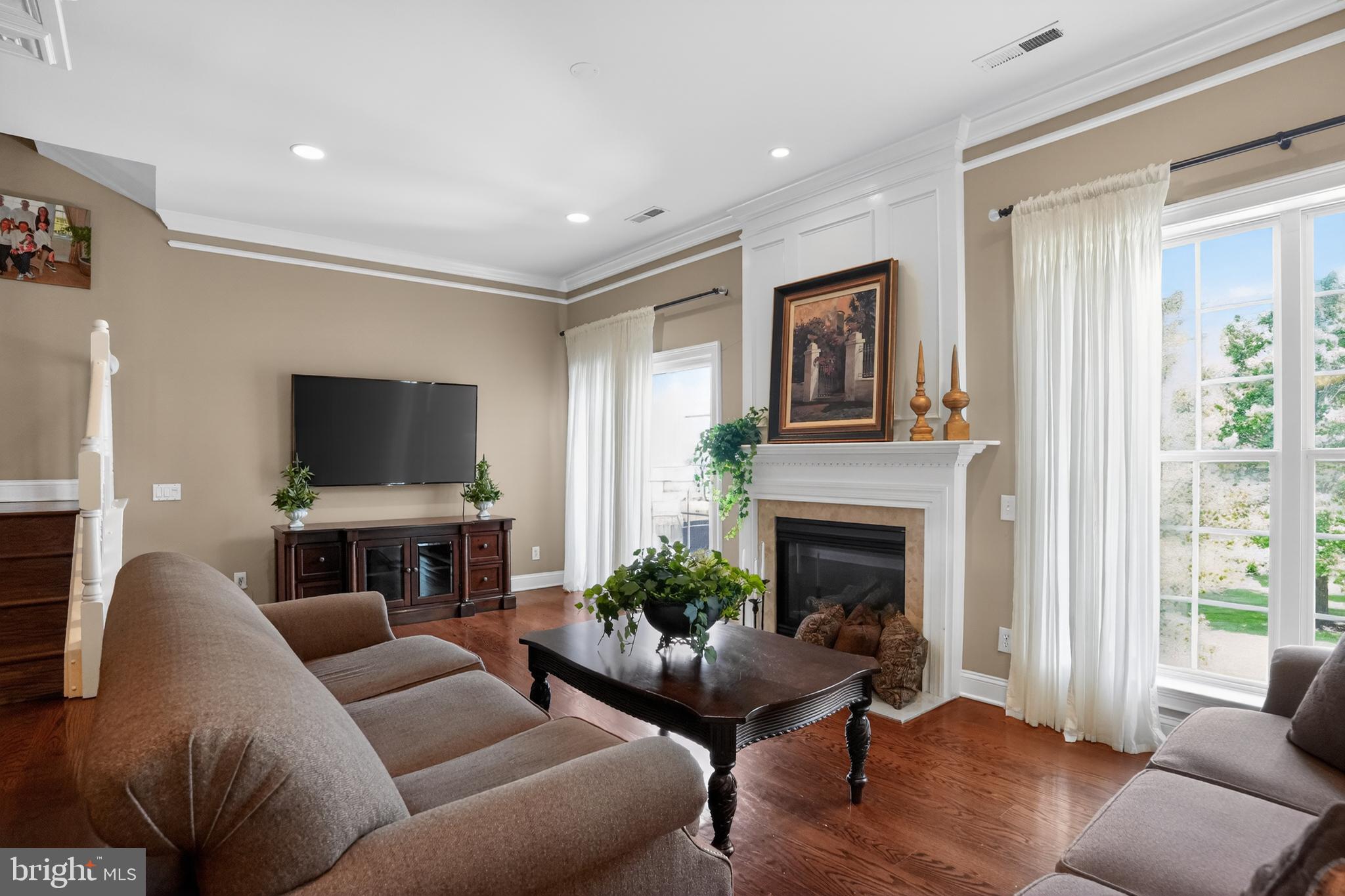 DOYLESTOWN STATION - Residential