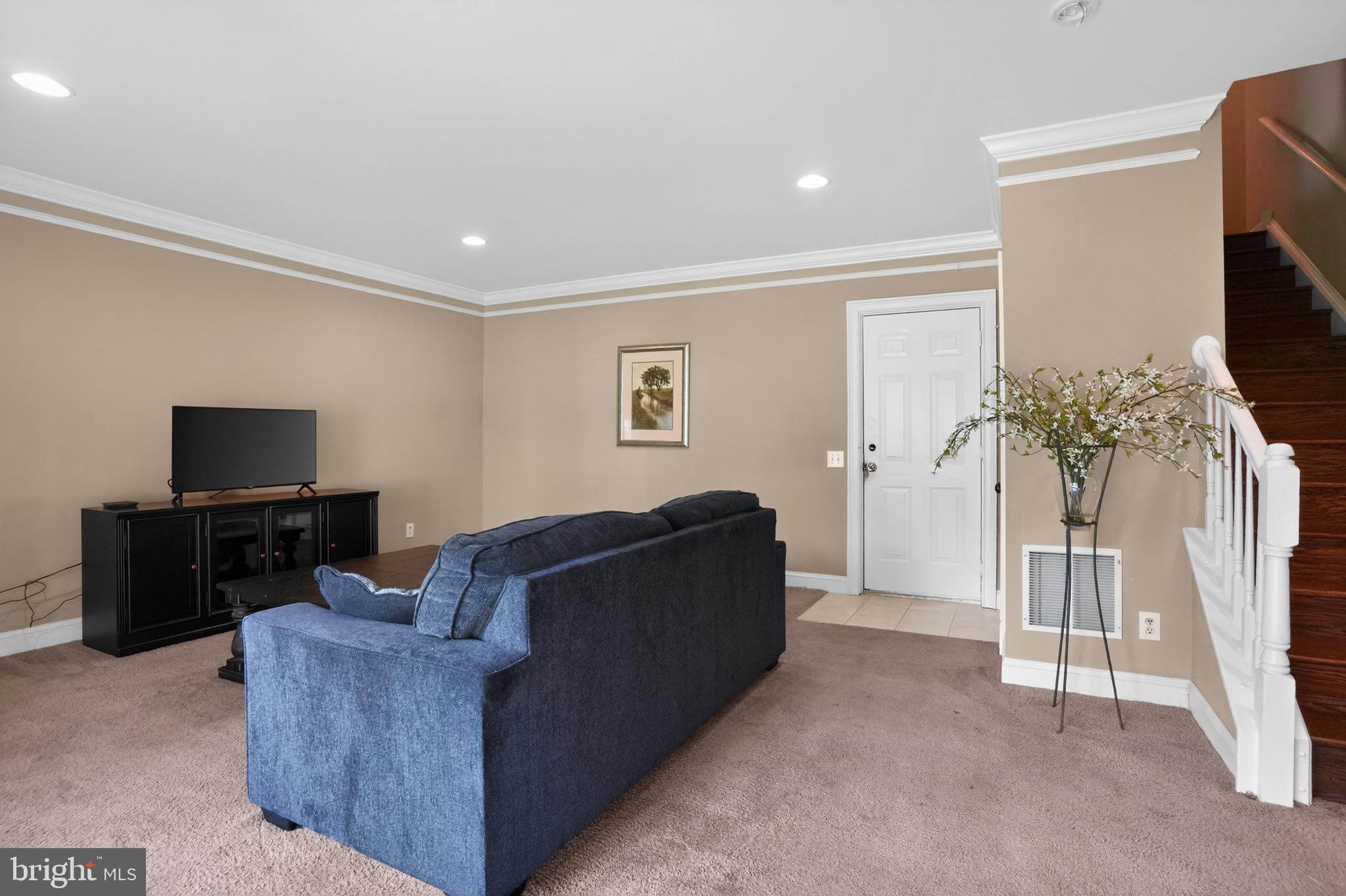 DOYLESTOWN STATION - Residential