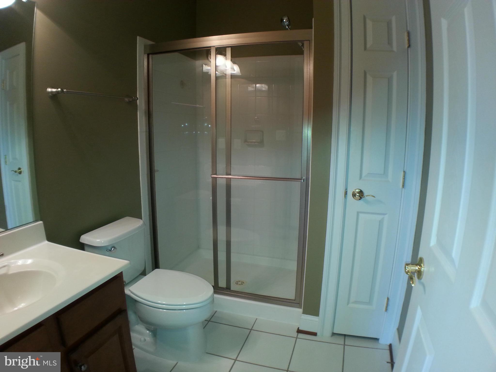 FAIRFAX GATEWAY - Residential Lease