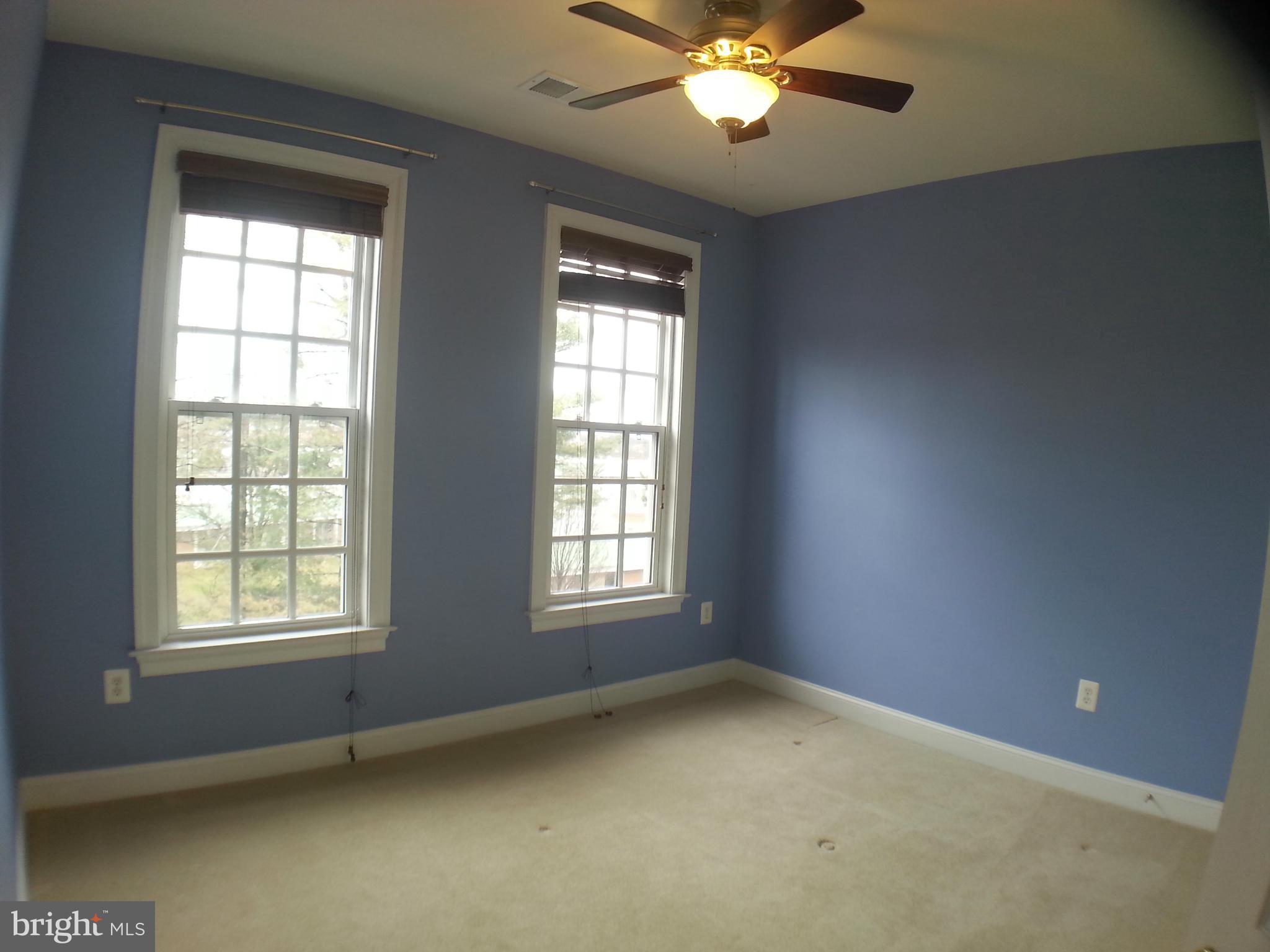 FAIRFAX GATEWAY - Residential Lease