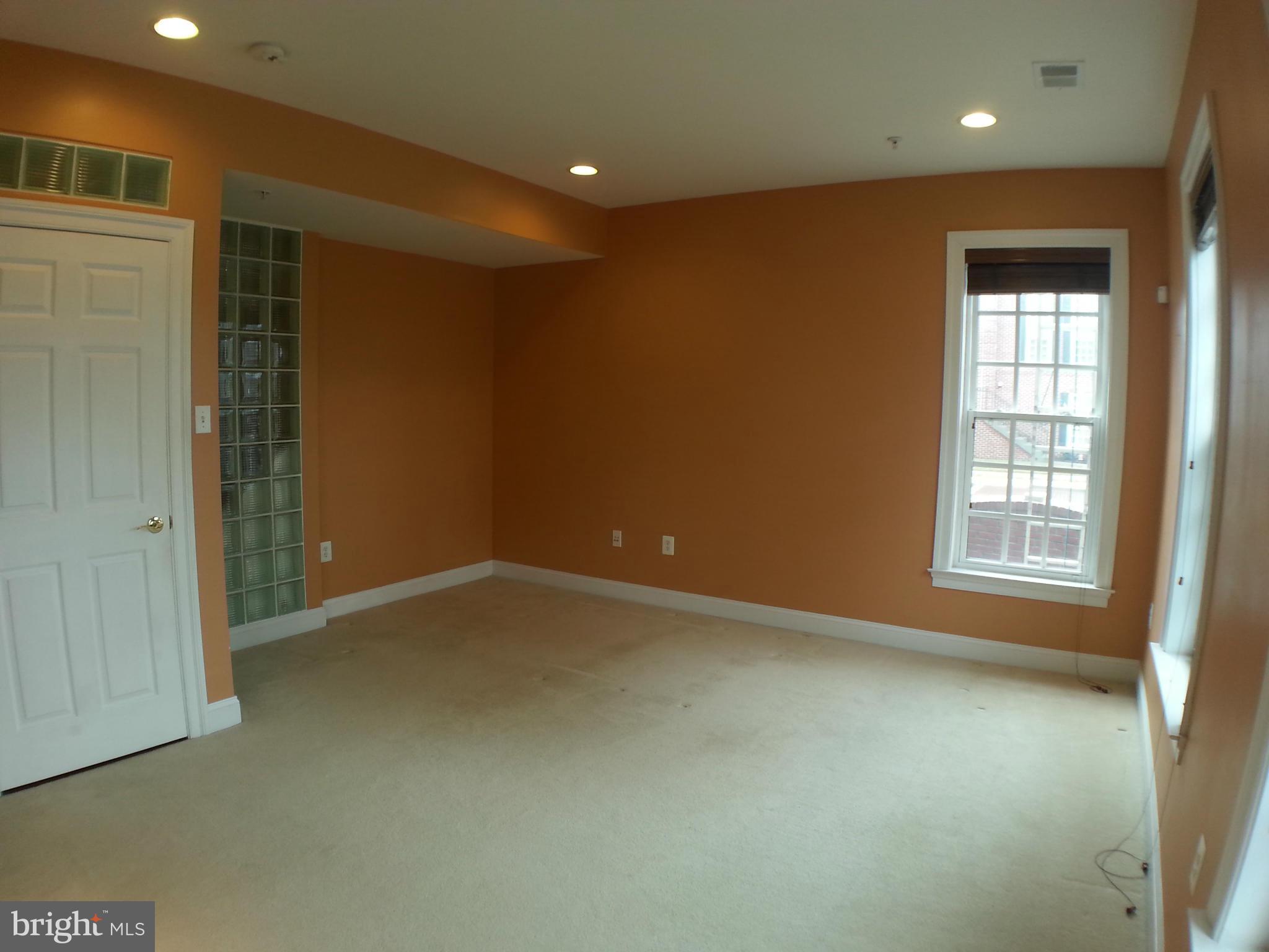 FAIRFAX GATEWAY - Residential Lease