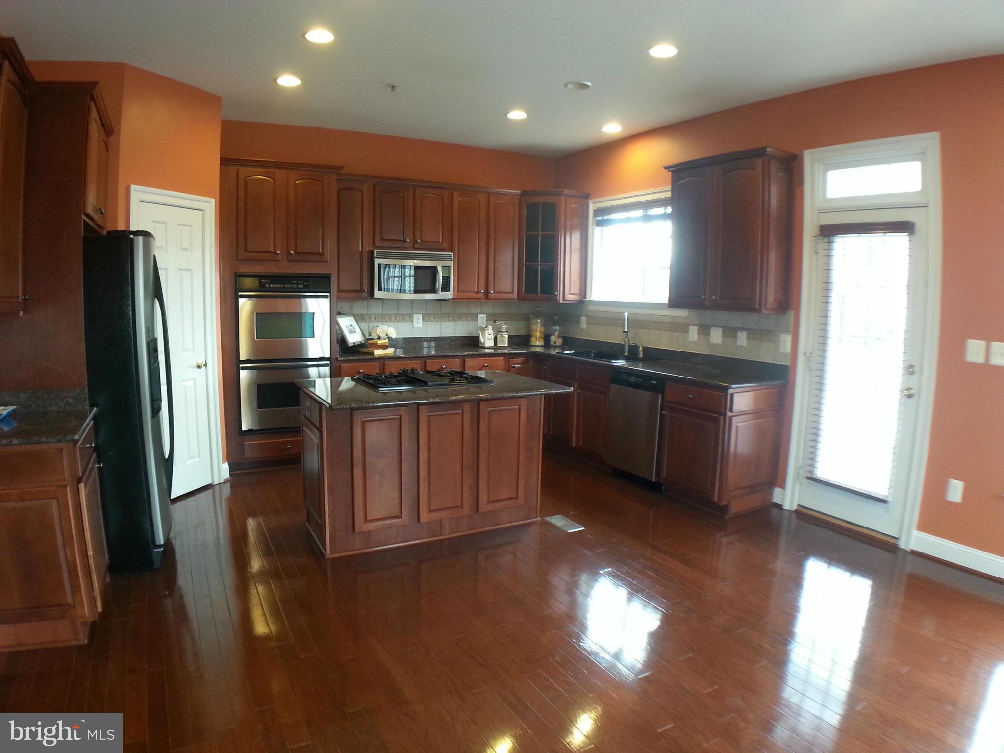 FAIRFAX GATEWAY - Residential Lease