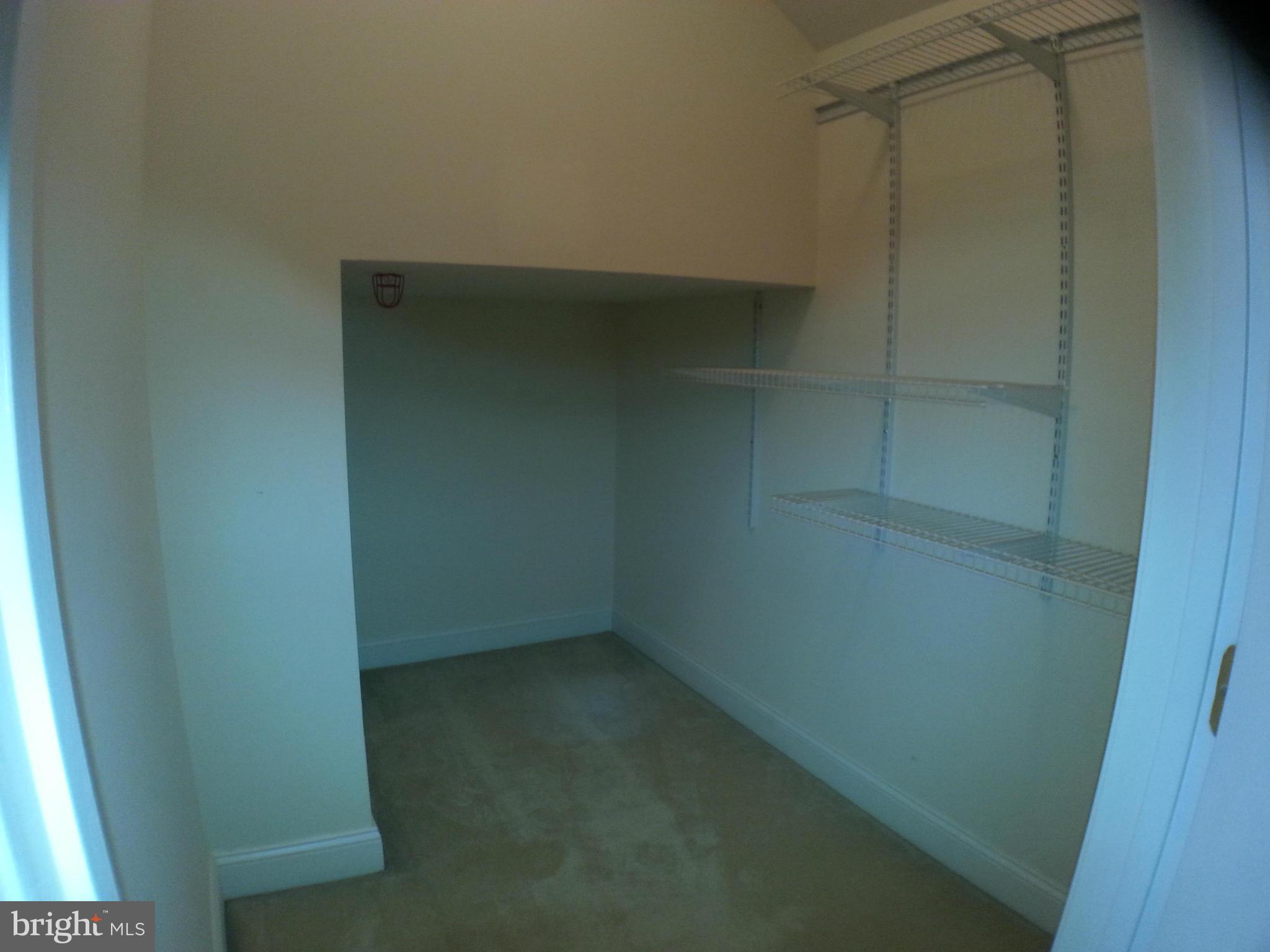 FAIRFAX GATEWAY - Residential Lease