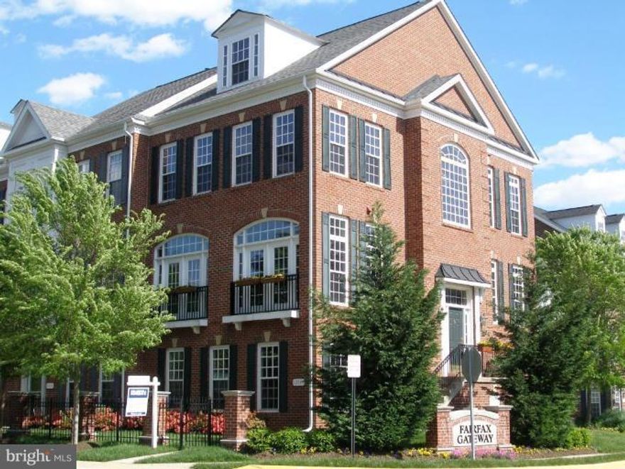 Rare to find Spacious & Luxurious, End Unit Townhouse in Fairfax city. 2,992 Sqft, 4 Bedrooms/4 Full bath+ 1 Half bath,  Great location, close to metro & George Mason University.  Low maintenance,  2 Car gar + guests parking. Gourmet Kitchen & more! Please wear your own masks, sanitize your hands, and wear shoe booties provided.