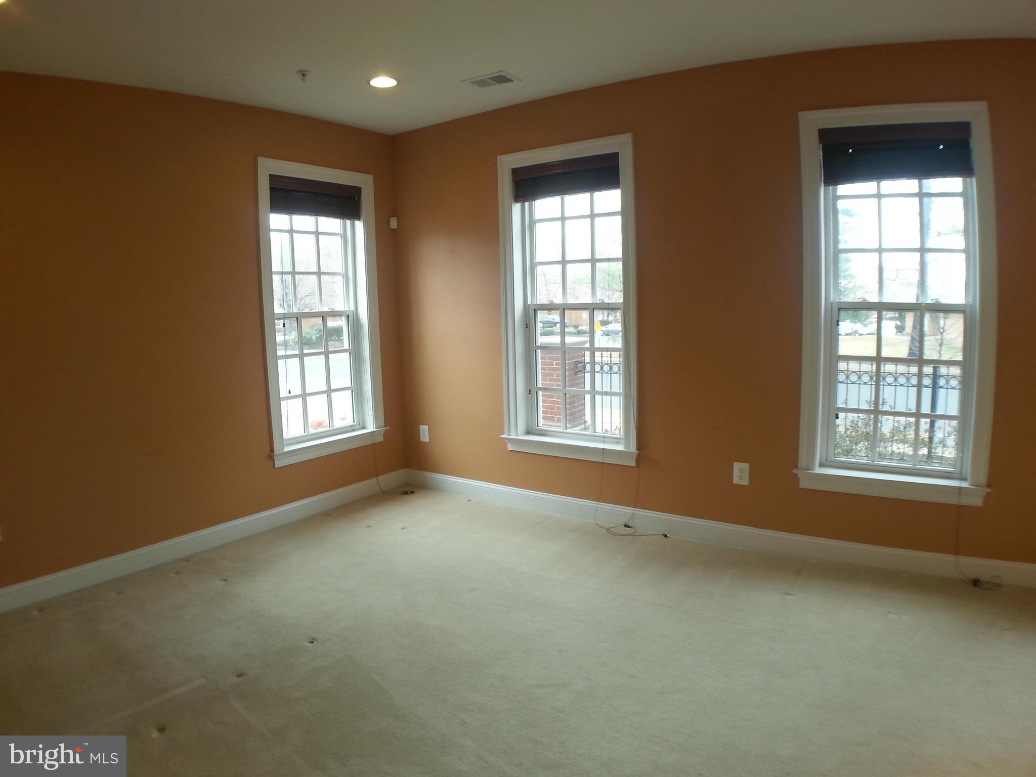 FAIRFAX GATEWAY - Residential Lease