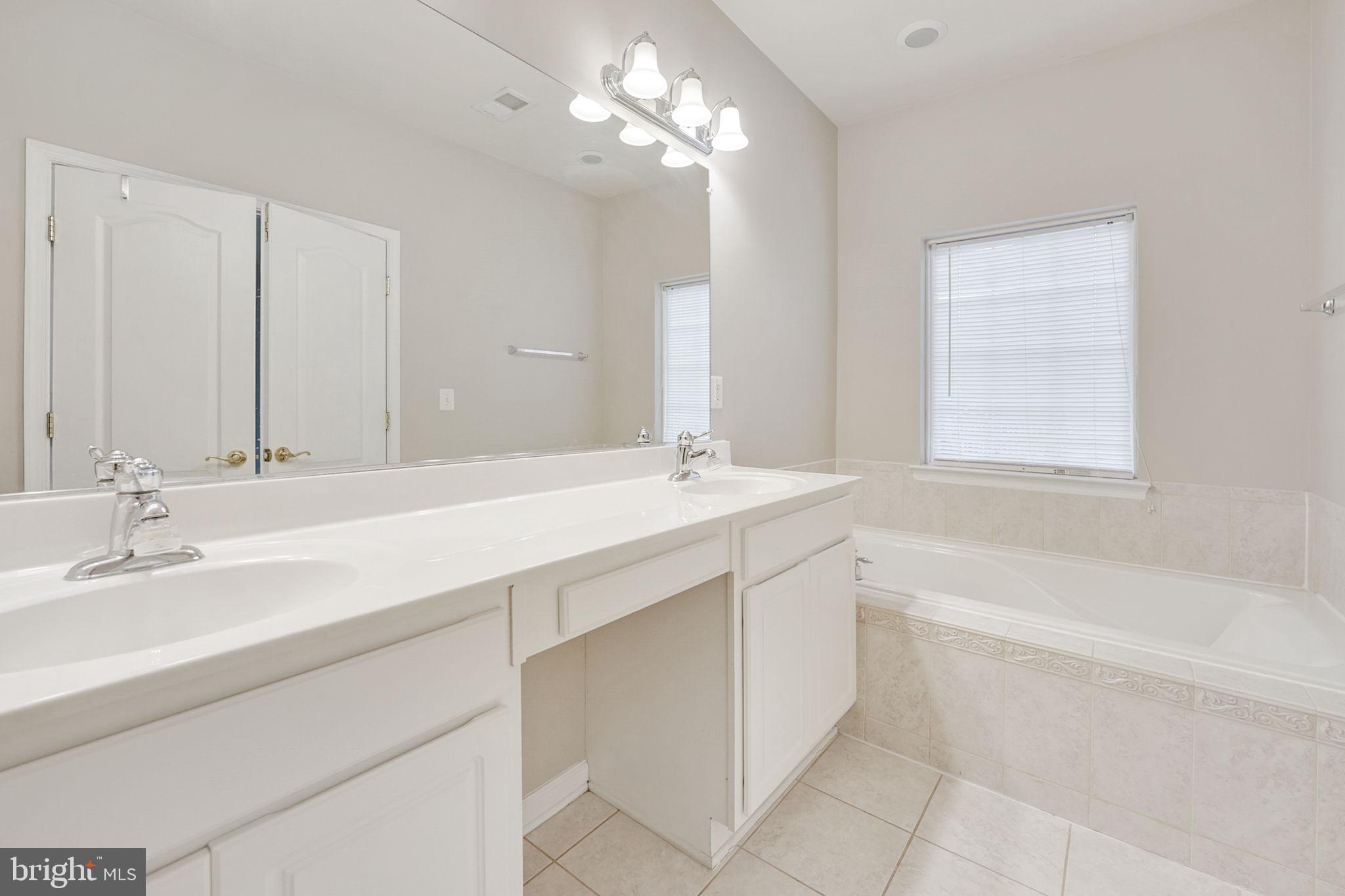 FOREST PARK - Residential Lease