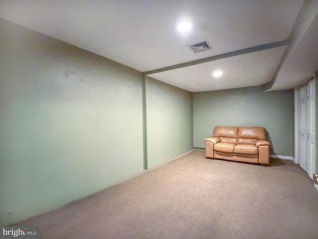 NORRITON WOODS - Residential