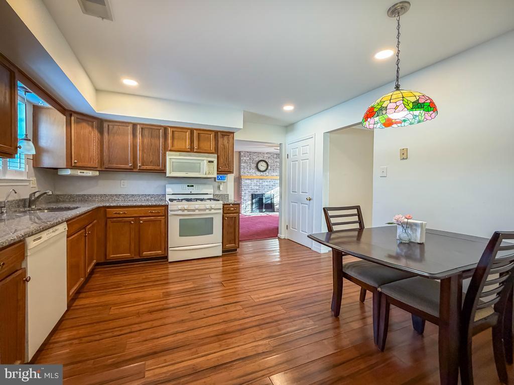 NORRITON WOODS - Residential