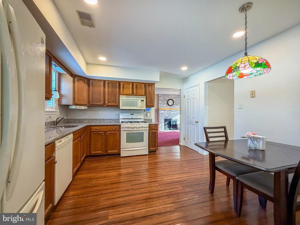 NORRITON WOODS - Residential