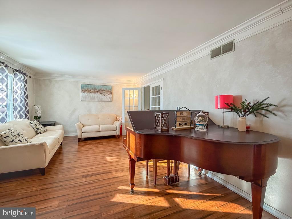 NORRITON WOODS - Residential