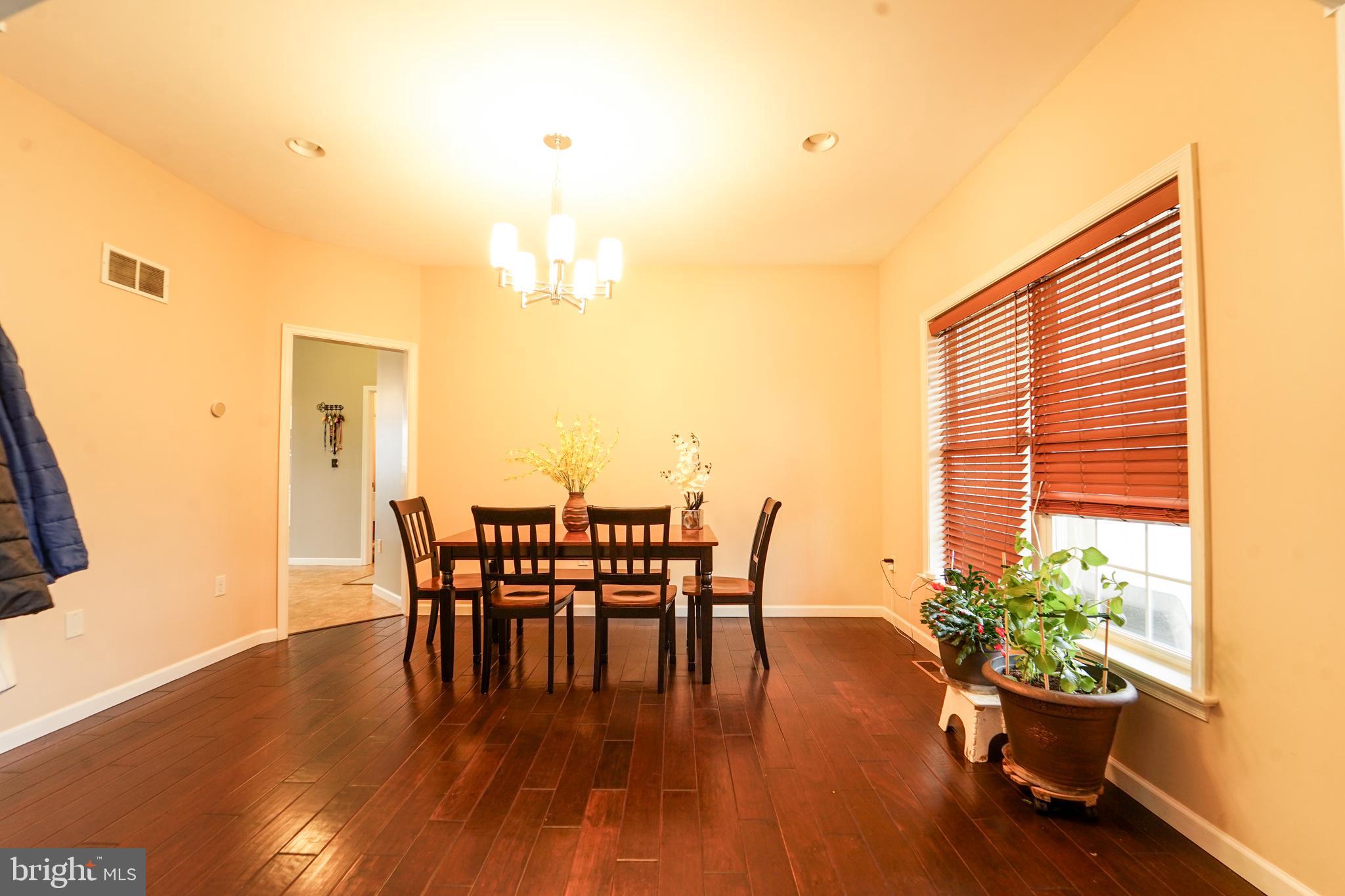 HAMLET SQUARE - Residential