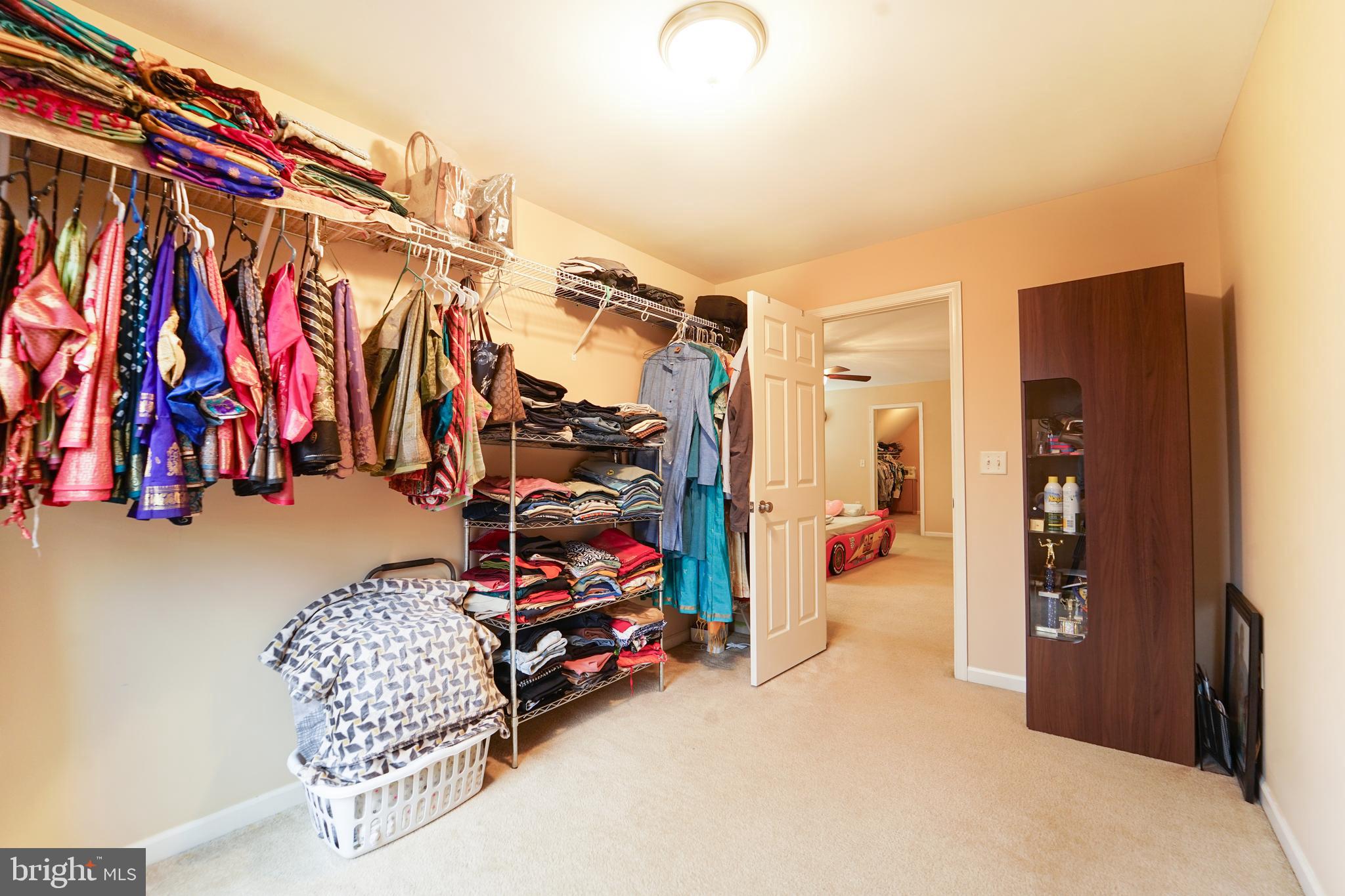 HAMLET SQUARE - Residential