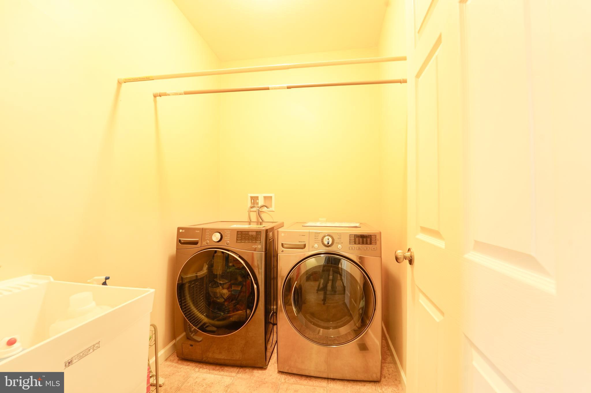 HAMLET SQUARE - Residential