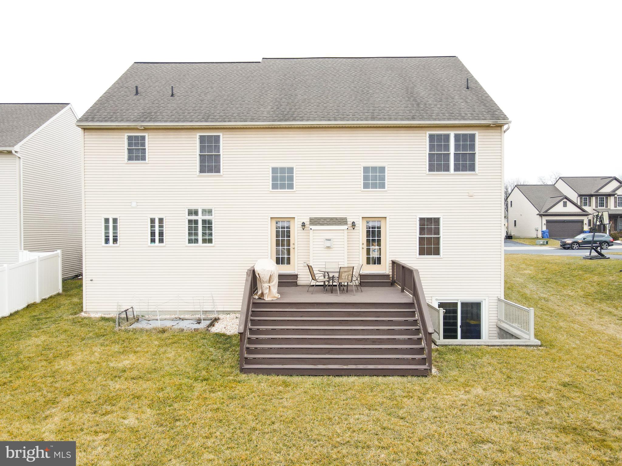 HAMLET SQUARE - Residential