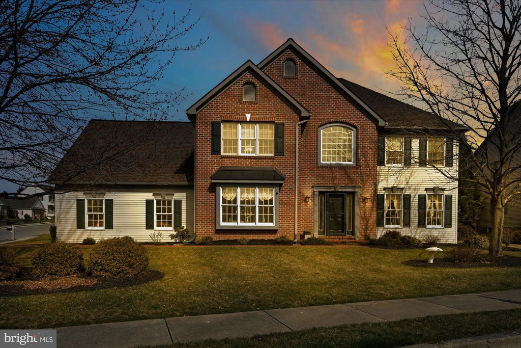 Photo of 1015 MARTIN AVE, EPHRATA, PA 17522 (MLS # PALA2031756)