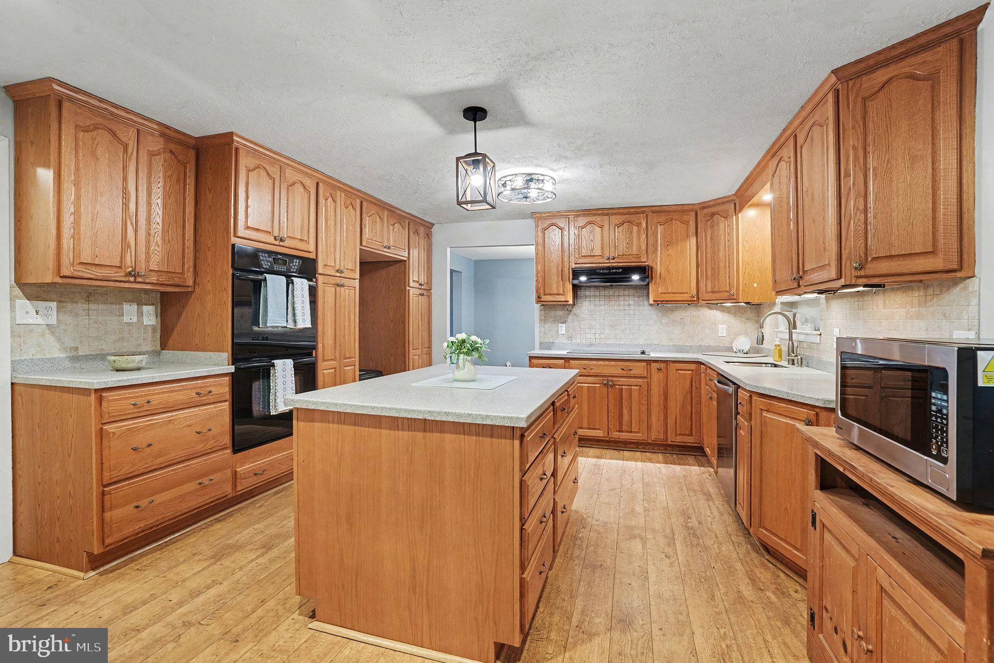 PERRYVALE - Residential