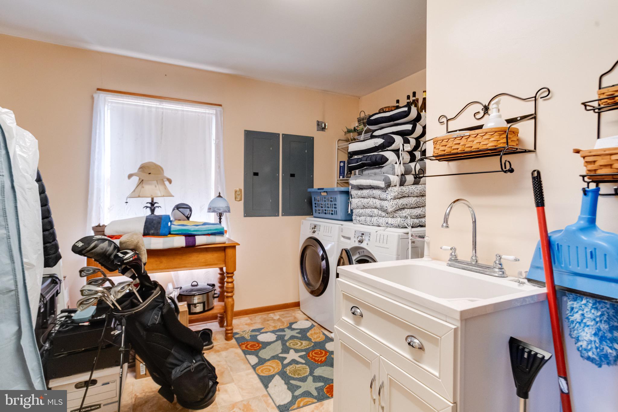 HYDE PARK - Residential