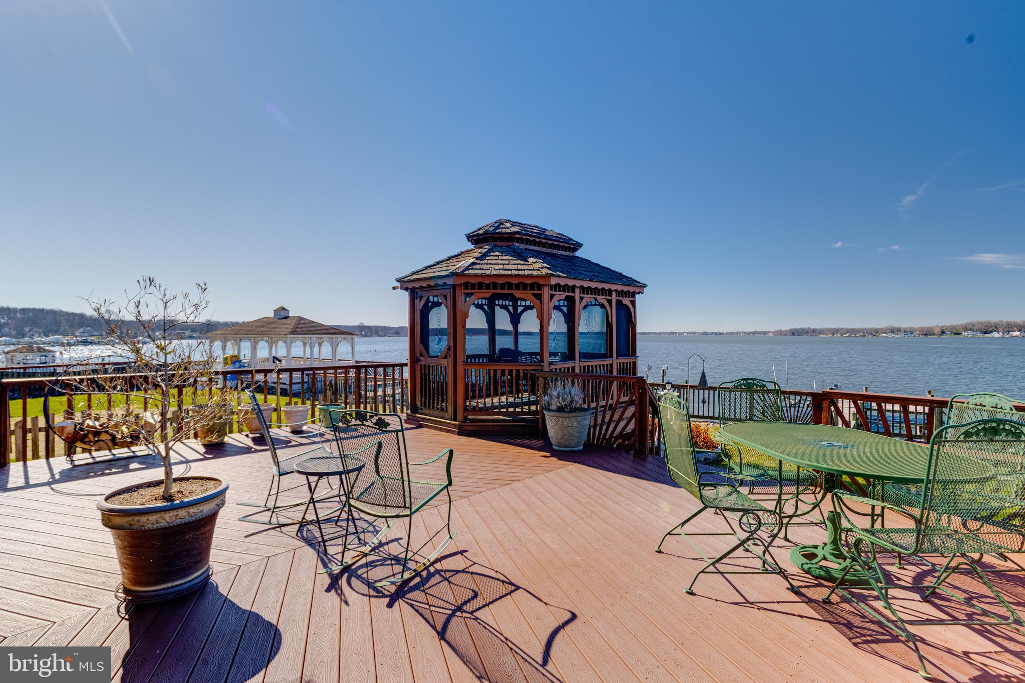 HYDE PARK - Residential