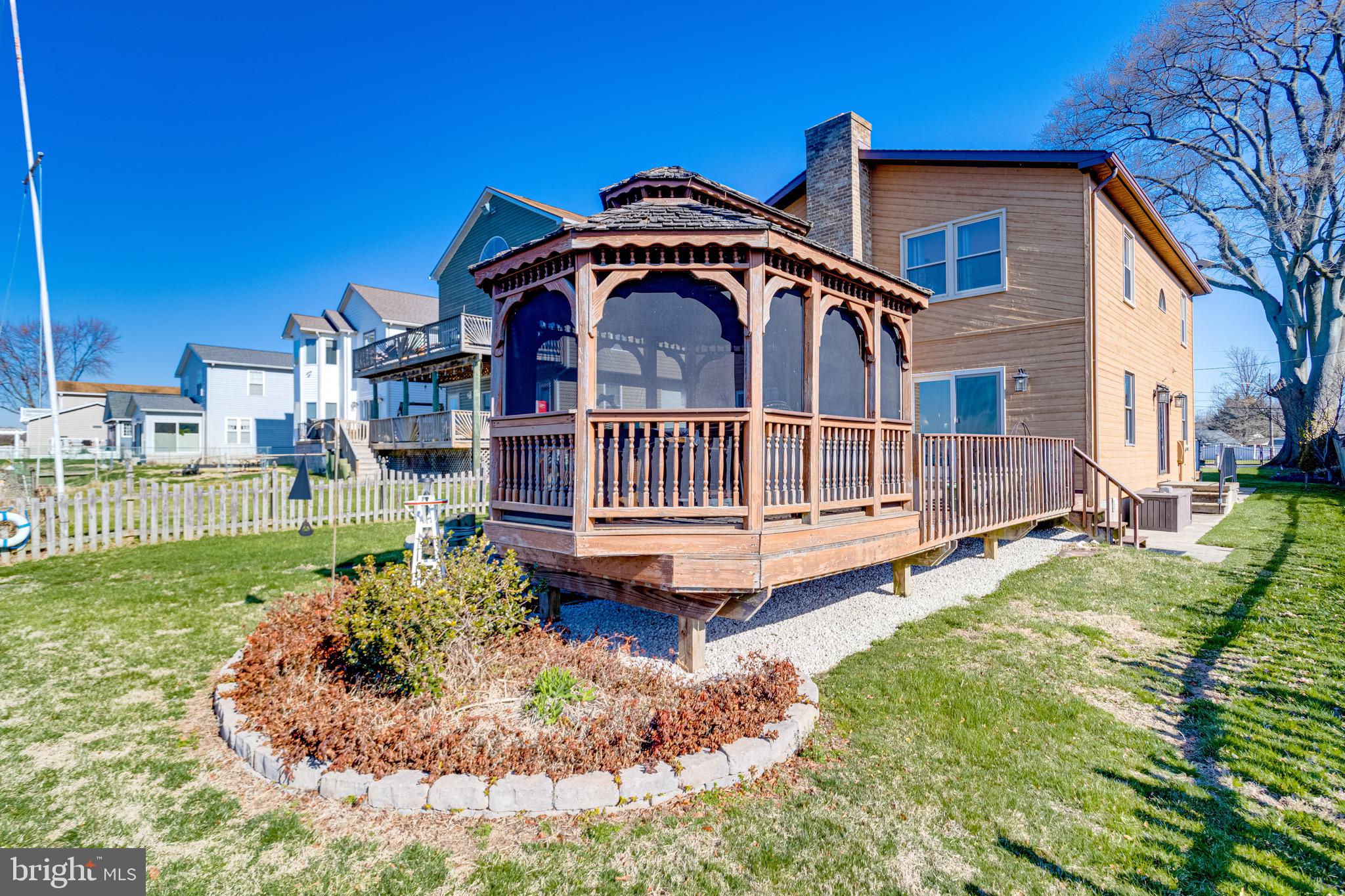 HYDE PARK - Residential