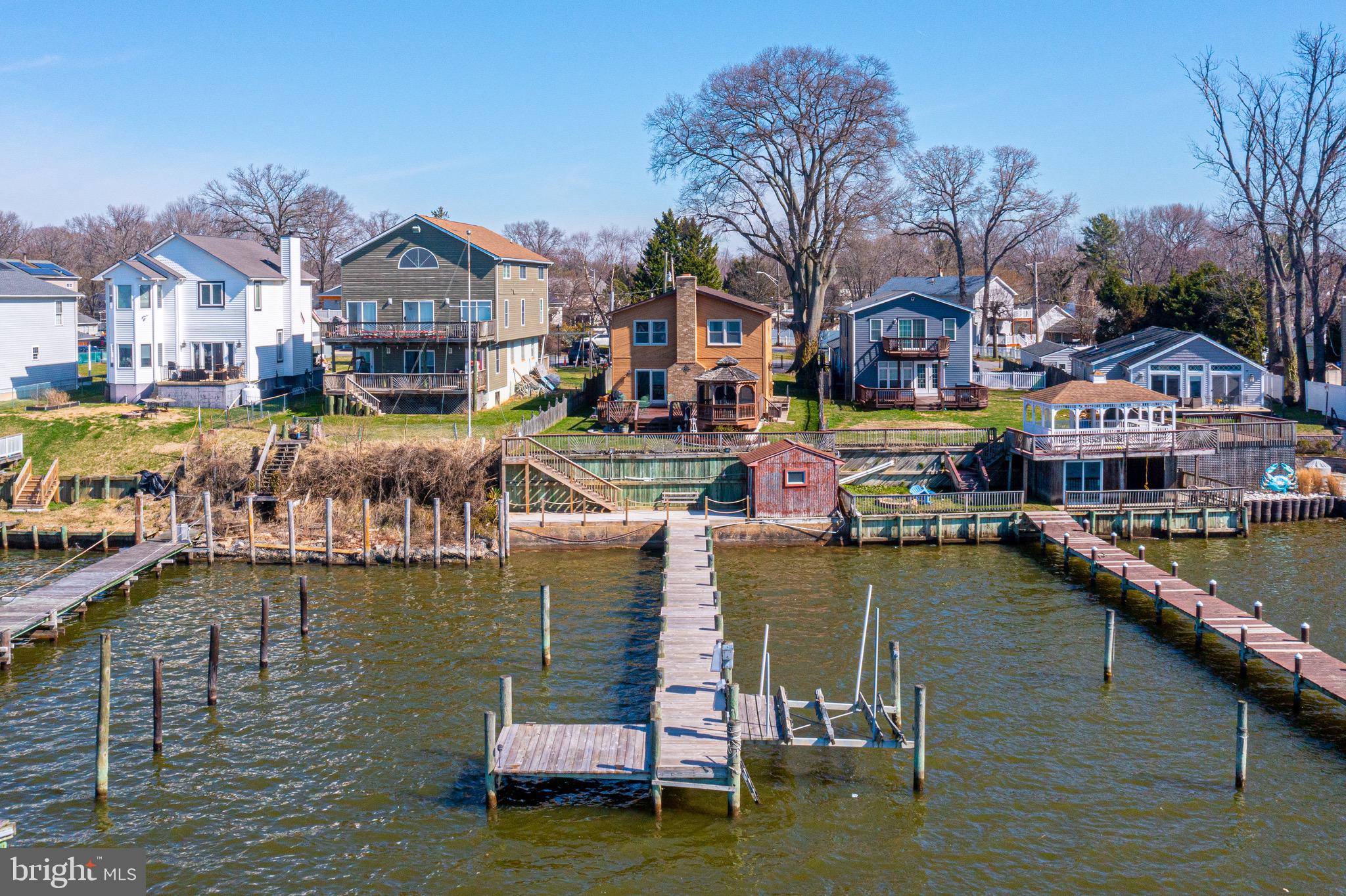 HYDE PARK - Residential