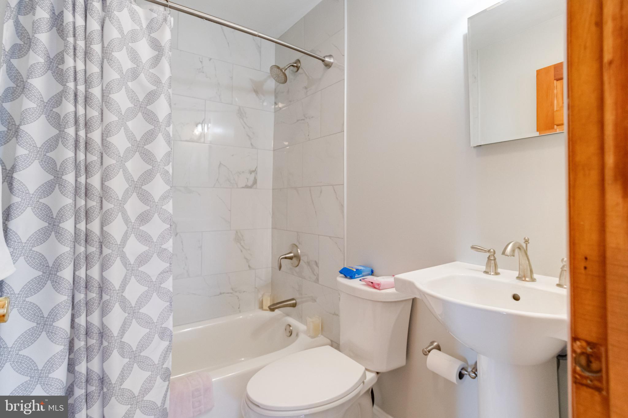 HYDE PARK - Residential