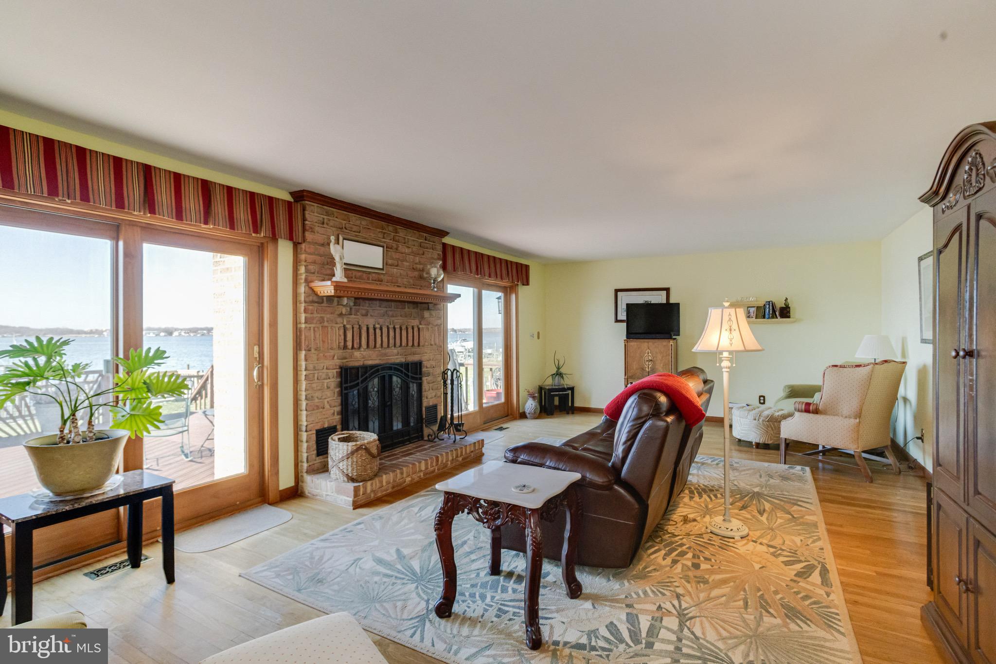 HYDE PARK - Residential