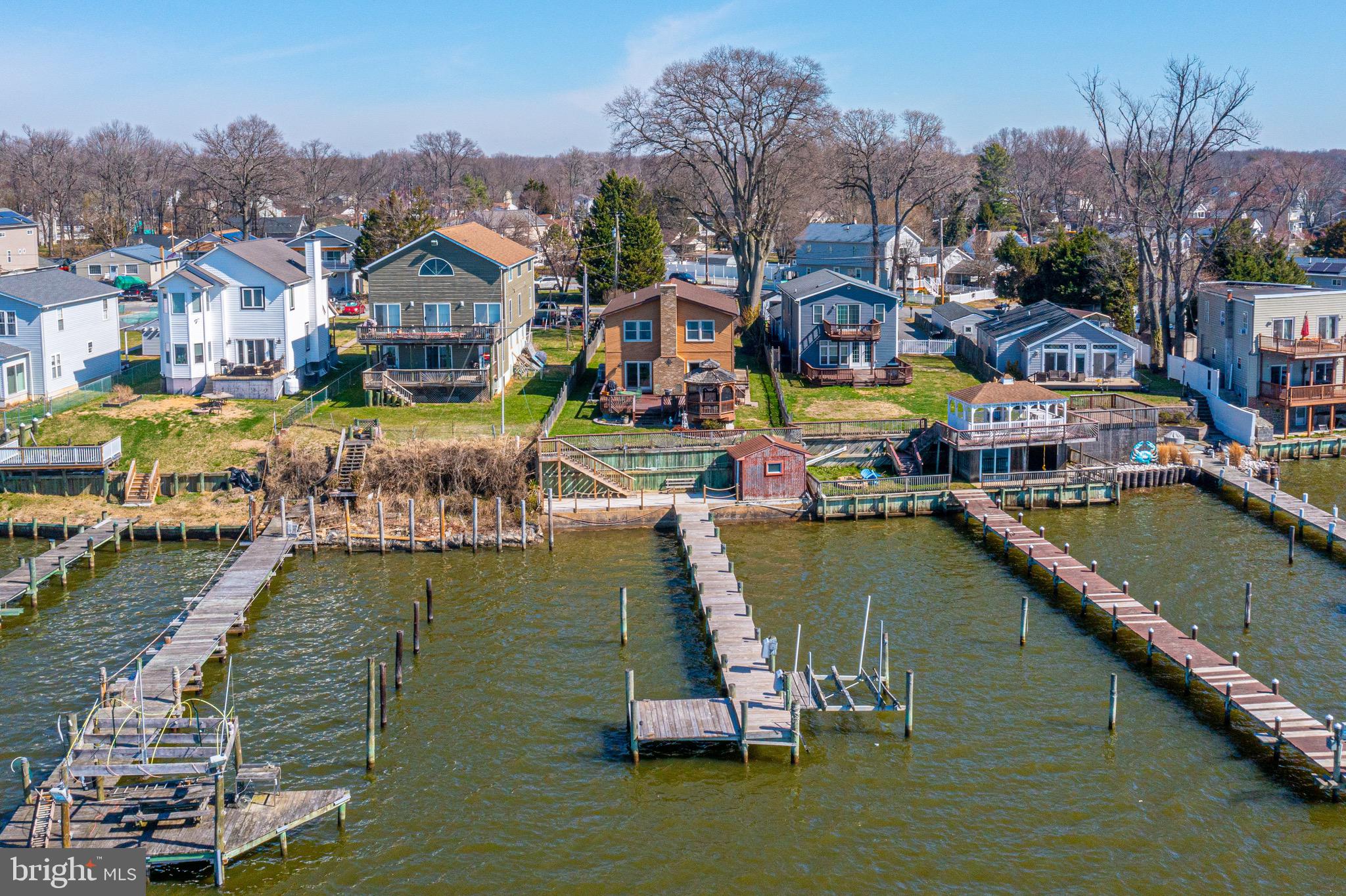 HYDE PARK - Residential