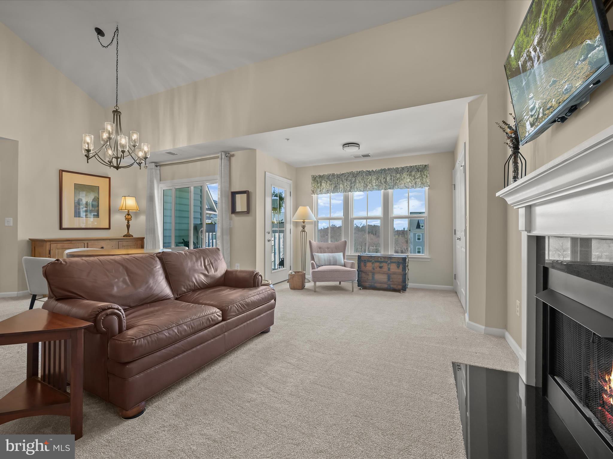 WAVERLY MEWS - Residential