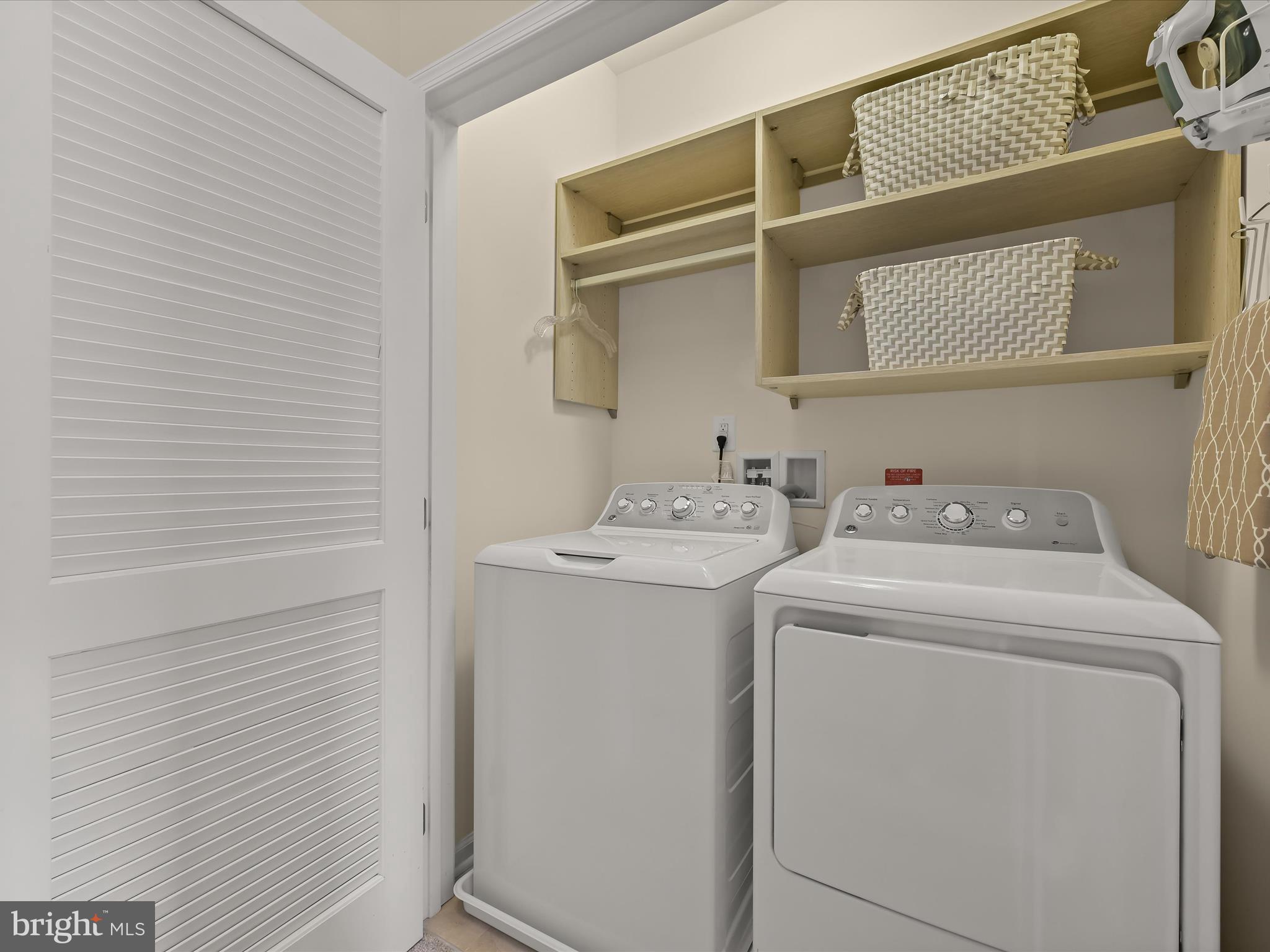 WAVERLY MEWS - Residential