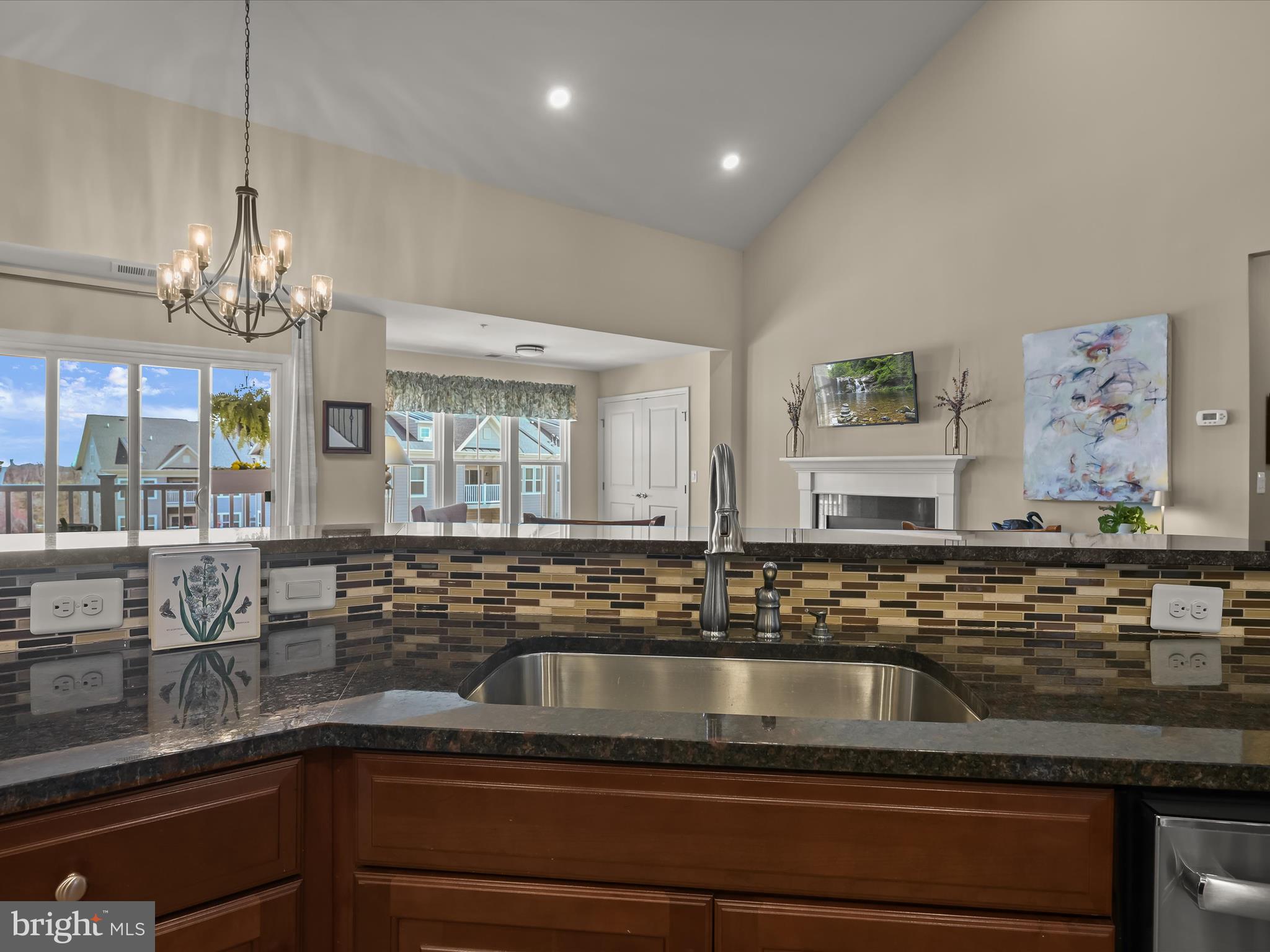 WAVERLY MEWS - Residential